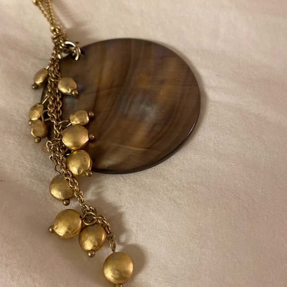 Lia Sophia gold tone abalone shell disk pendant - Picture 1 of 4